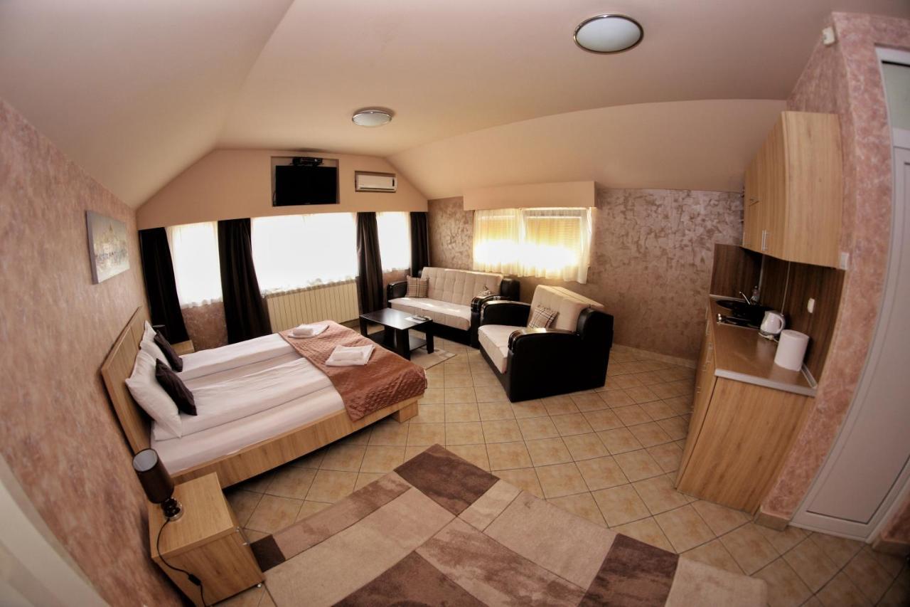 Apartmani Zecevic Nikšić מראה חיצוני תמונה