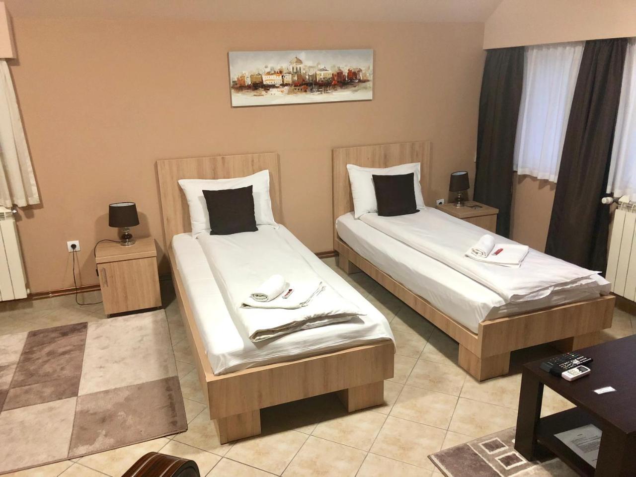 Apartmani Zecevic Nikšić מראה חיצוני תמונה